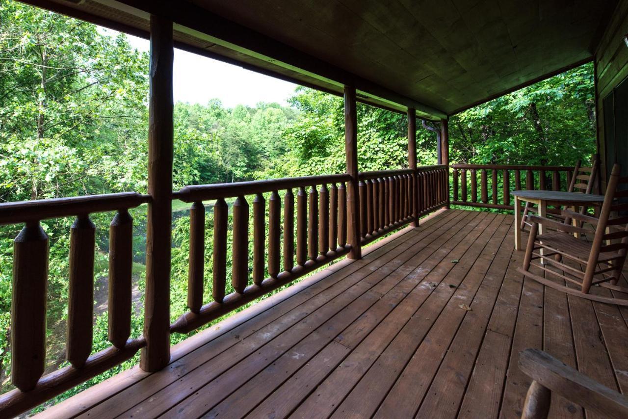 Cabin Of Dreams, 3 Bedroom Water View, Wifi, Hot Tub, Pool Table, Sleep 8 Сев'єрвілл Екстер'єр фото