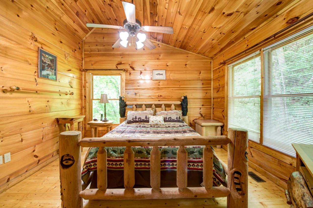 Cabin Of Dreams, 3 Bedroom Water View, Wifi, Hot Tub, Pool Table, Sleep 8 Сев'єрвілл Екстер'єр фото